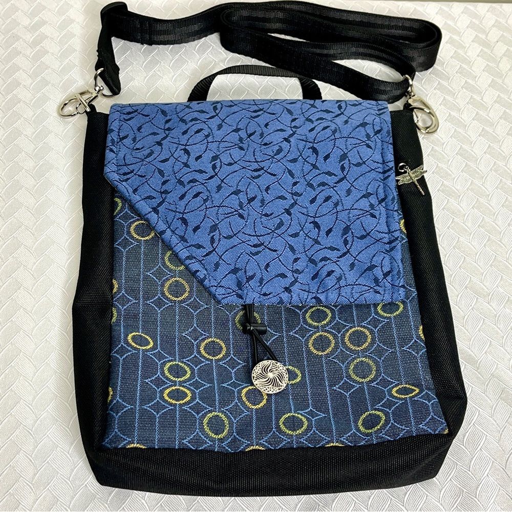 Crossbody Travel Bag with Dragonfly Zip Charm Detail Blue Black Geometric Floral